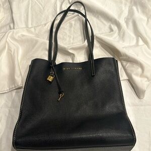 Black Marc Jacob’s tote